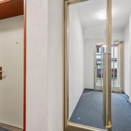 Exclusive Near Center - Color 4 * Zurigo